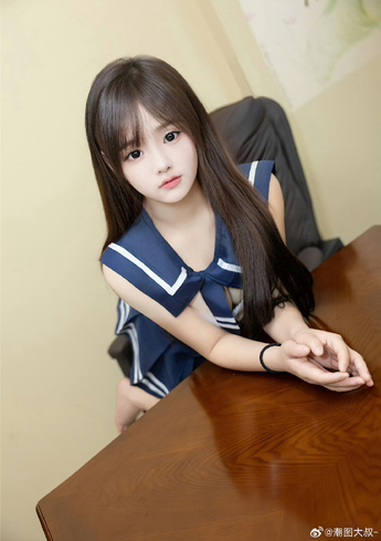 应用下载二维码示意